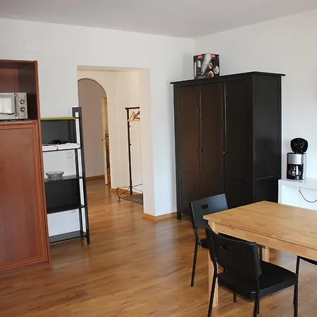 Irina Apartment *
